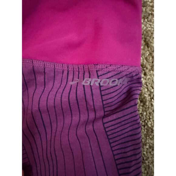 Brooks running shorts sz large pink purple design gym activewear workout - Picture 7 of 8